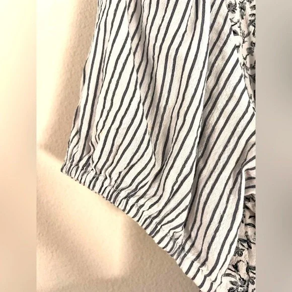 American Eagle Blue Floral Striped Cropped Puff Sleeve Peasant Blouse Top LARGE - Picture 4 of 8